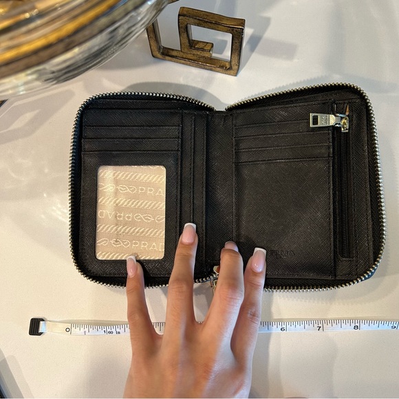 Prada Zip Saffiano Nero Black Wallet - Picture 6 of 11